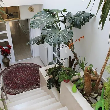 Stanici 14782a * Omiš